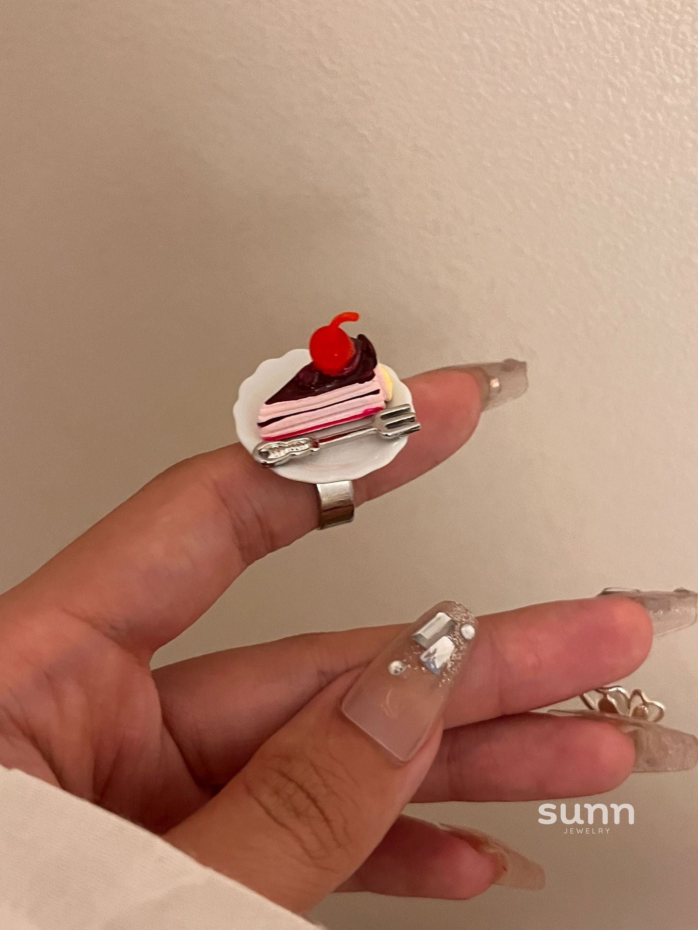 Jaylanie Whimsical Dessert Ring [6M576OW8]