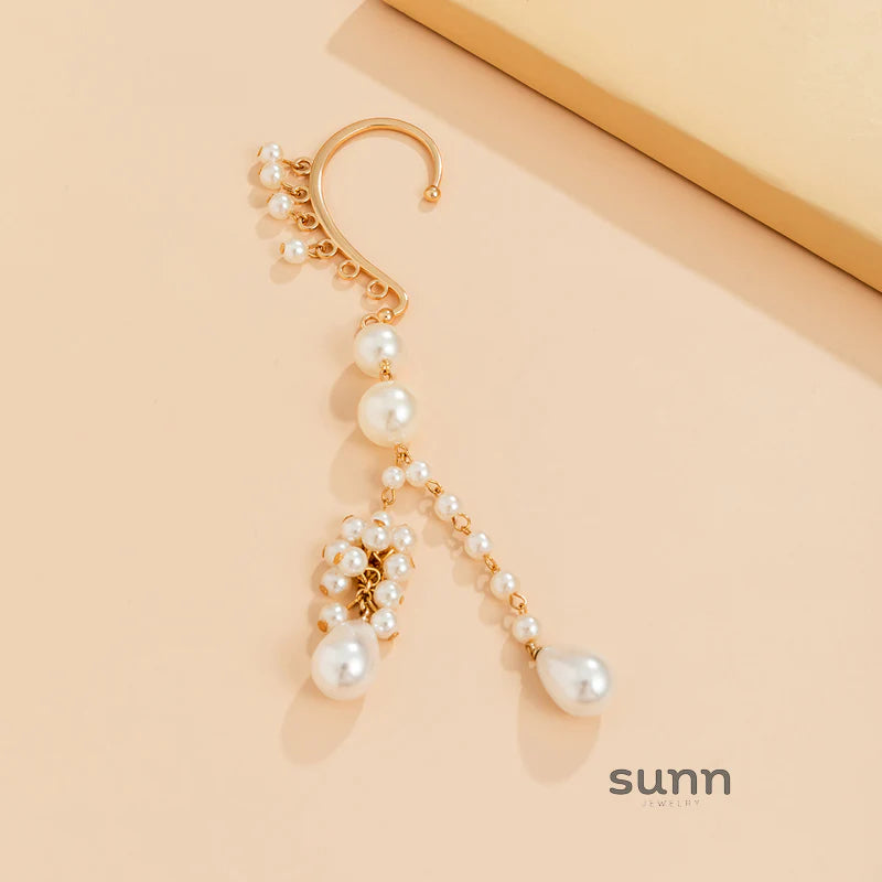 Jaylinn Draped Pearl Ear Cuff