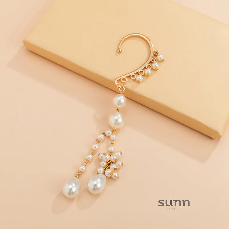 Jaylinn Draped Pearl Ear Cuff