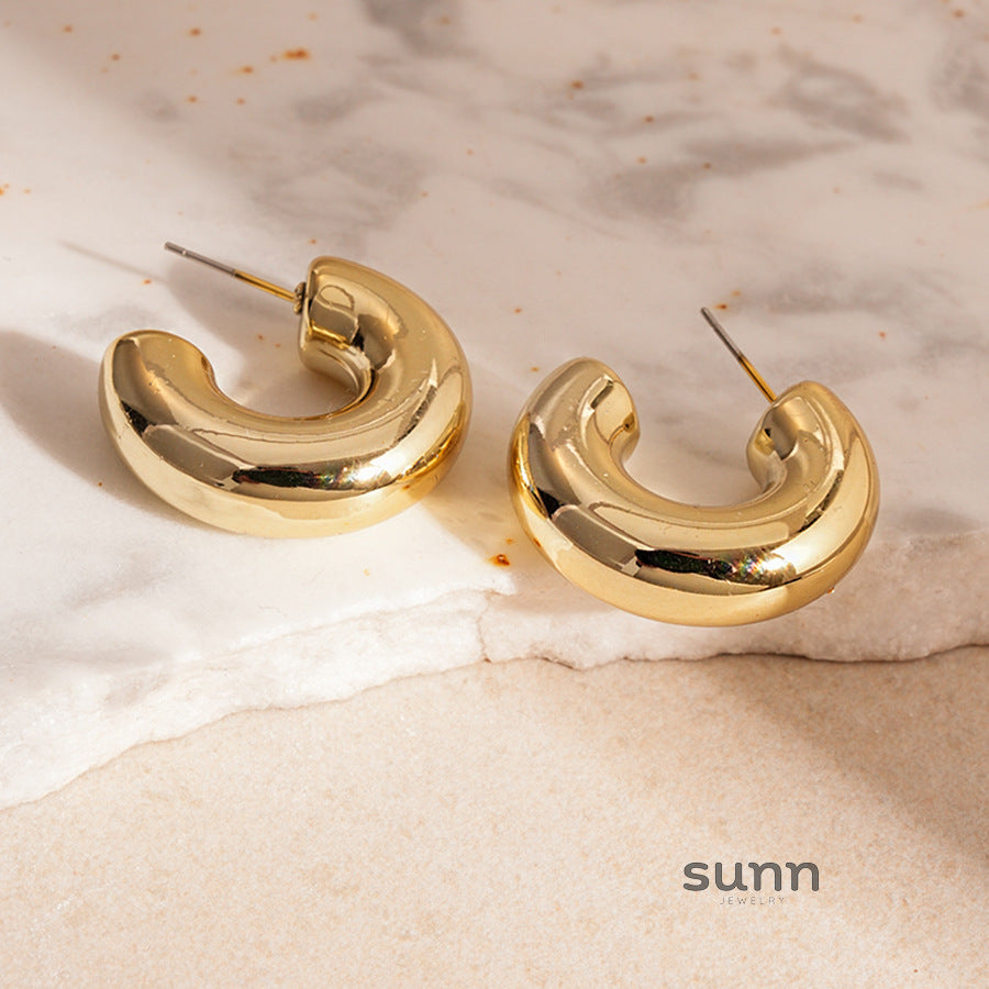 Jaymie Sculpted Gold Hoops [3ZINGTN9]
