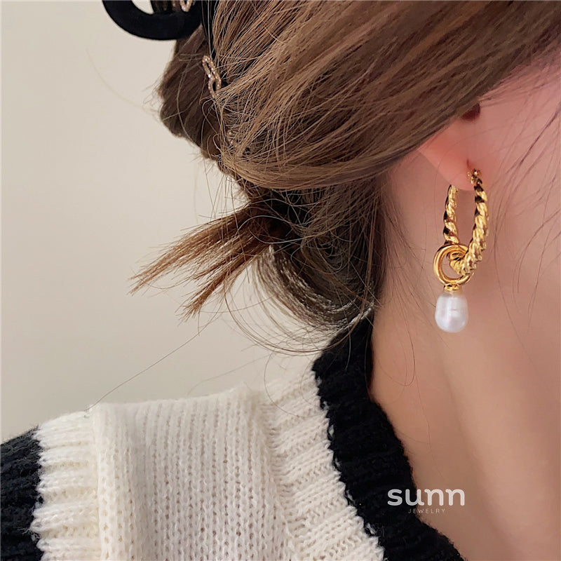 Jazaria Baroque Pearl Drop Earrings [CQ8EBGOB]