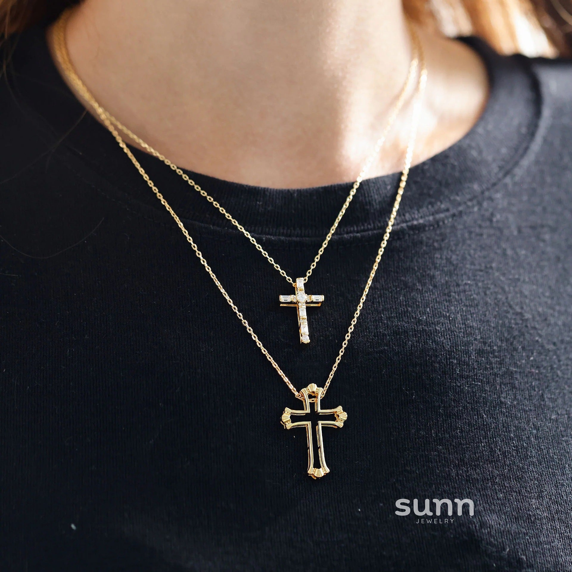 Jazleen Zircon Paved Cross Necklace [1T7B0Y5T]