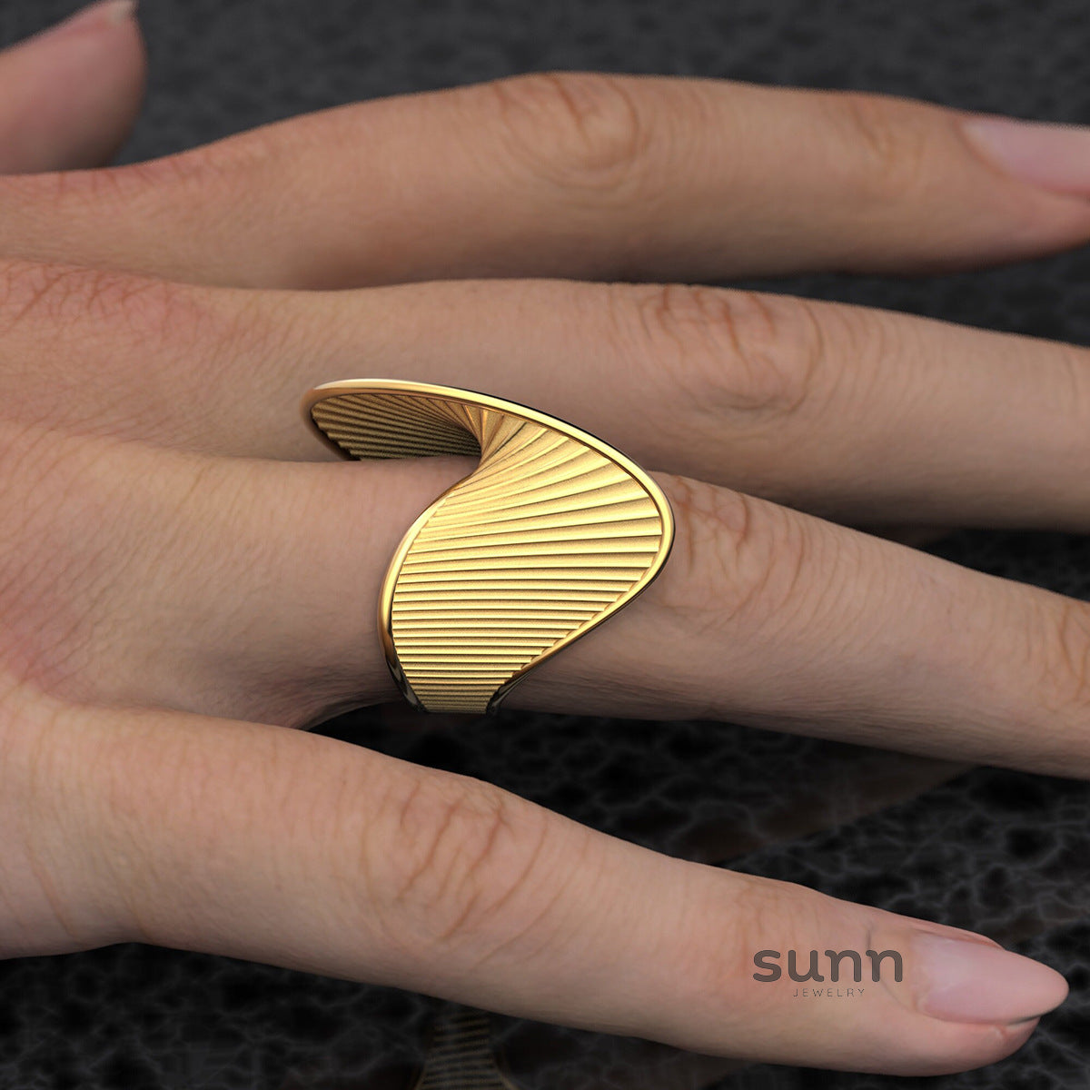 Jazmin Asymmetric Twisted Ring [2THAQ2LC]