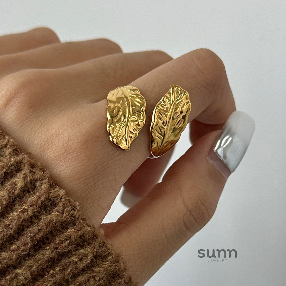 Jazmine Delicate Leaf Ring [KJTQROSI]