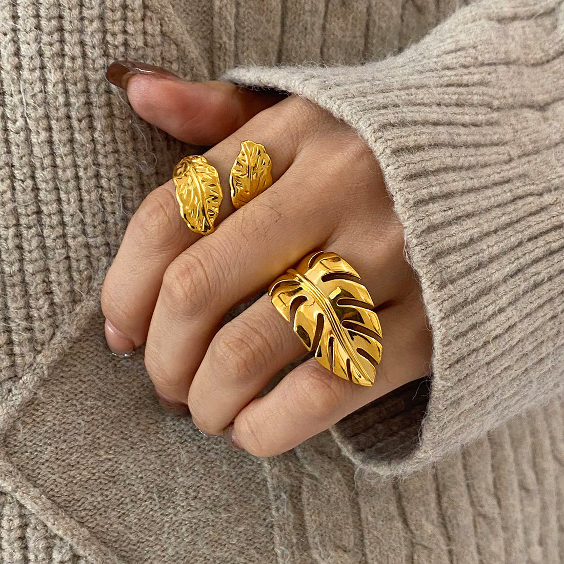Jazmine Delicate Leaf Ring [KJTQROSI]