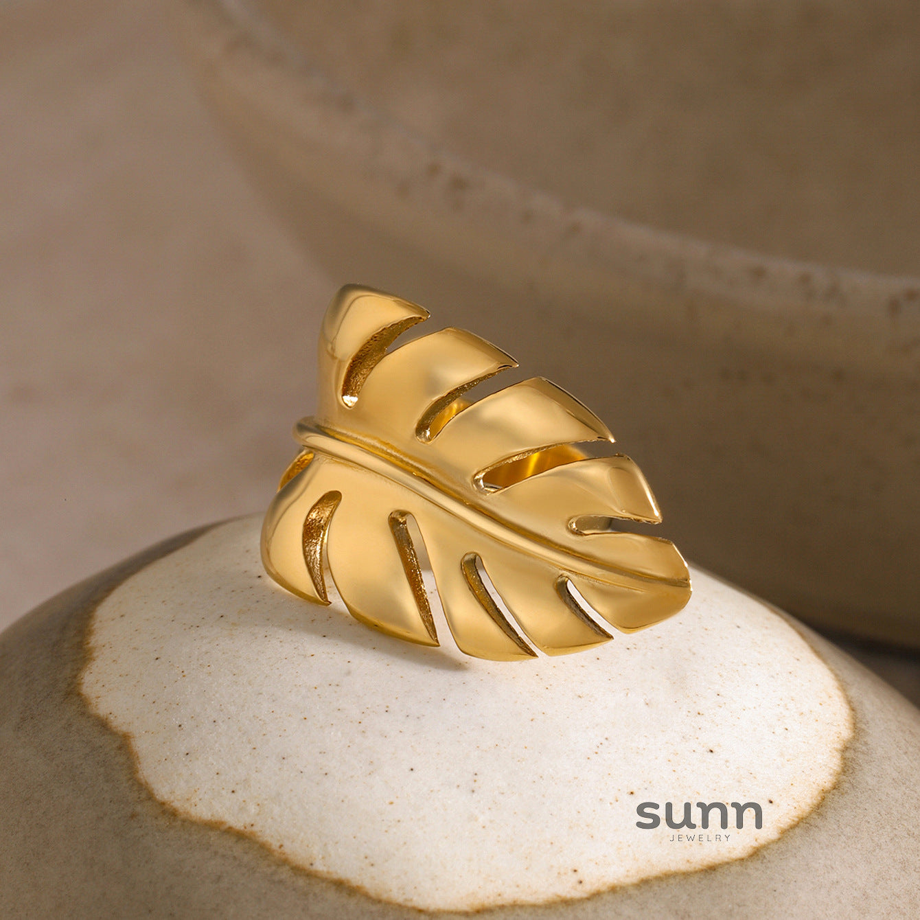 Jazmine Delicate Leaf Ring [L02UQVOD]