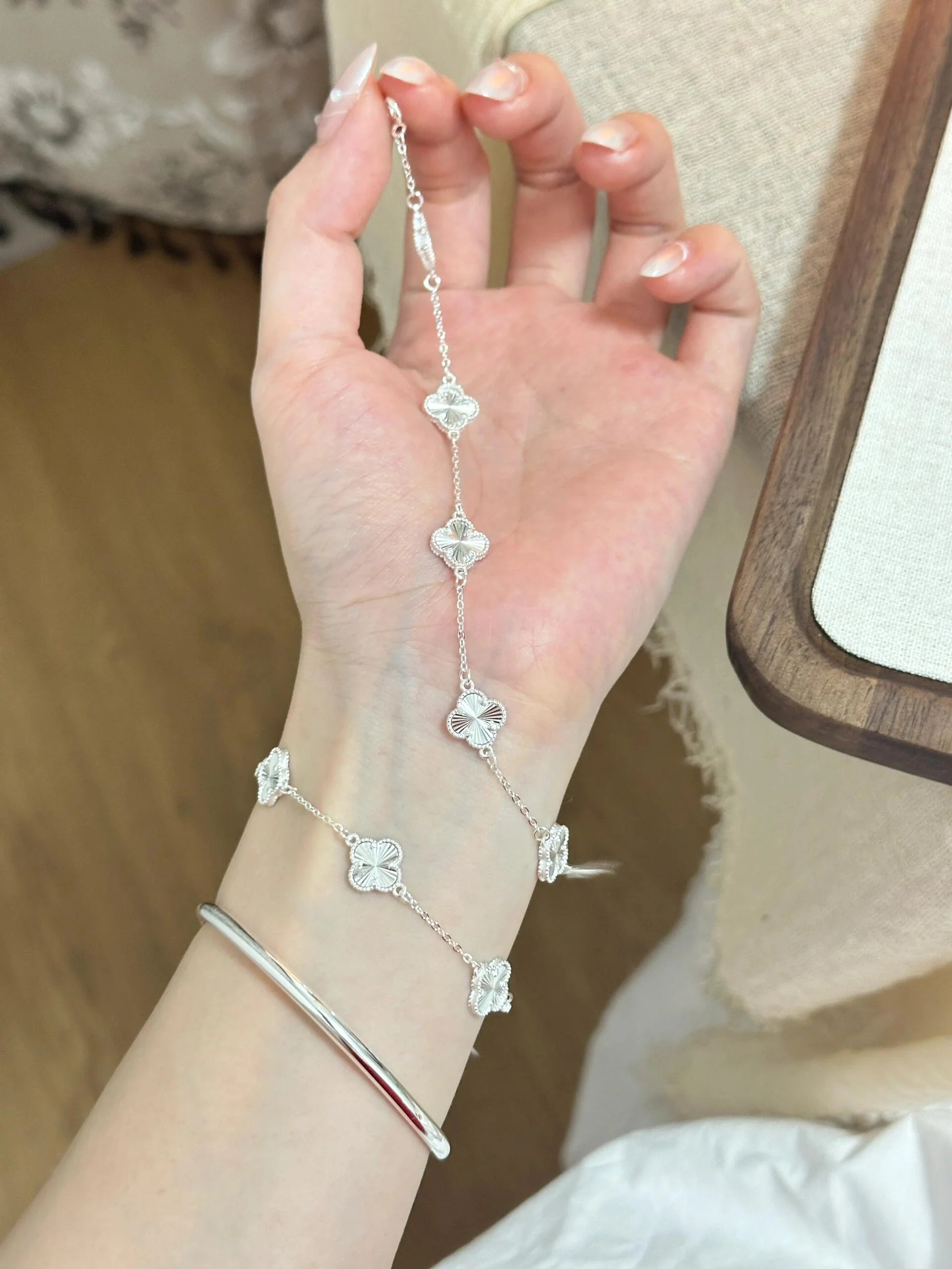 Jean Sparkle Clover Bracelet