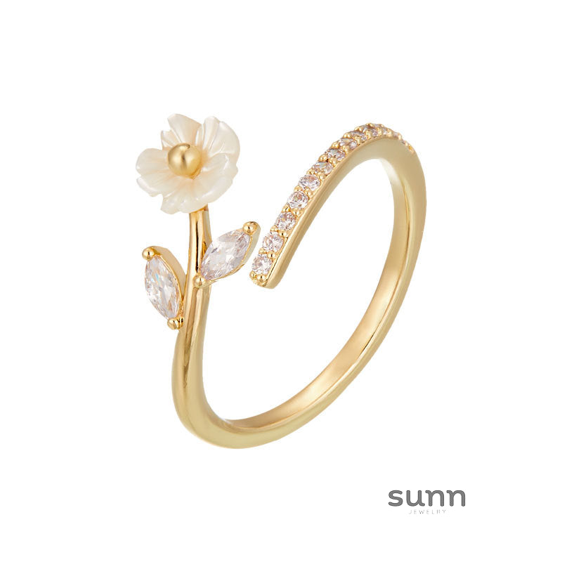 Jemimah Dainty Shell Flower Ring [T5P78V4R]