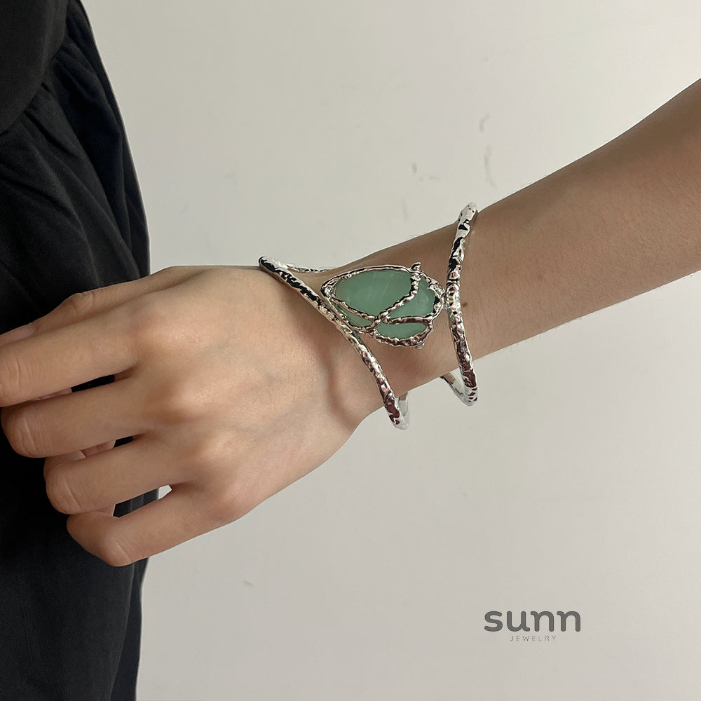 Jemma Gemstone Branch Cuff [Z4UAIKMA]