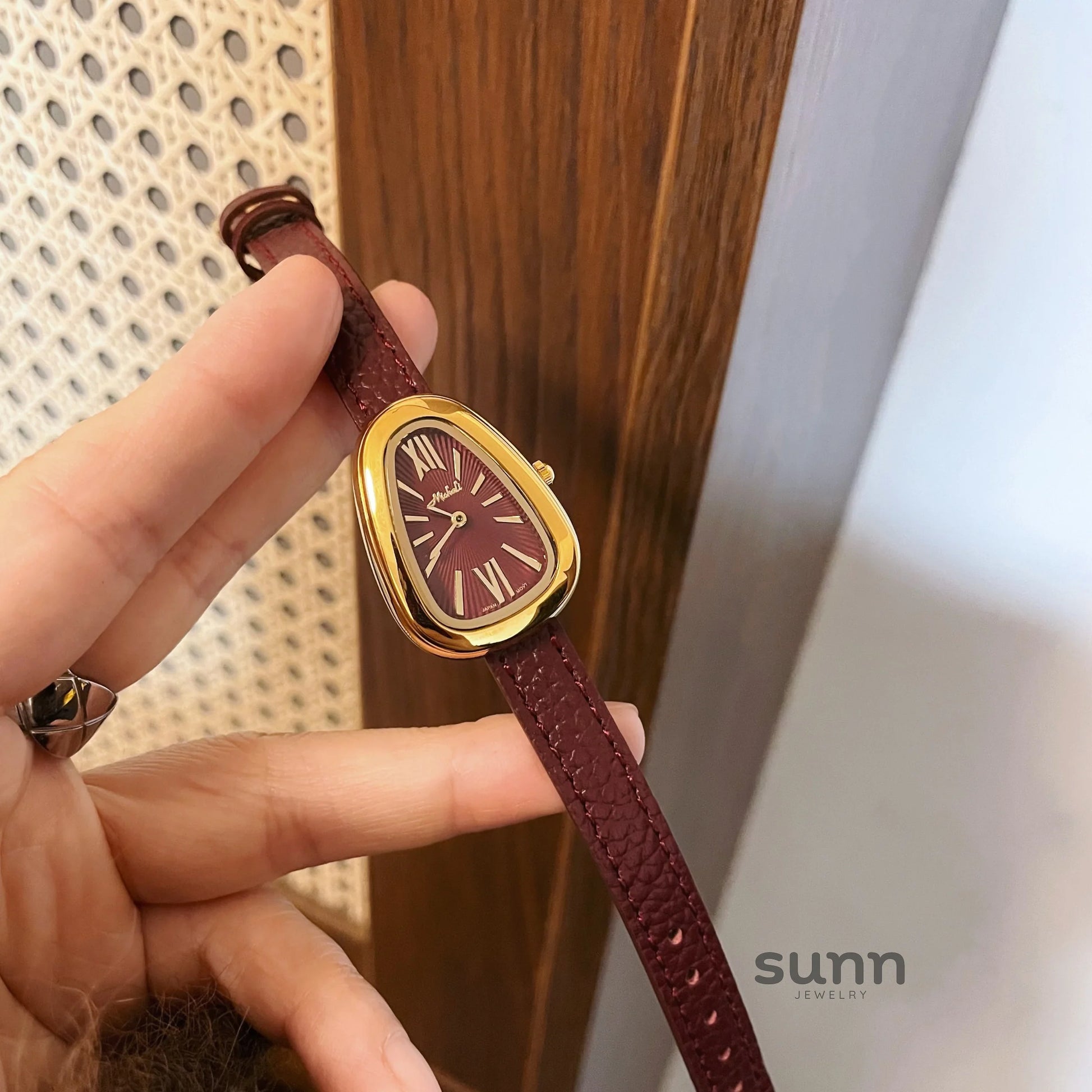 Jenna Vintage Quartz Watch