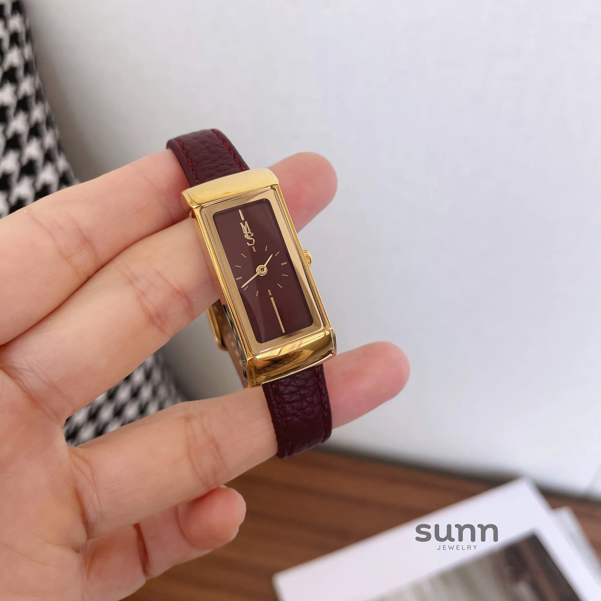 Jenna Vintage Quartz Watch