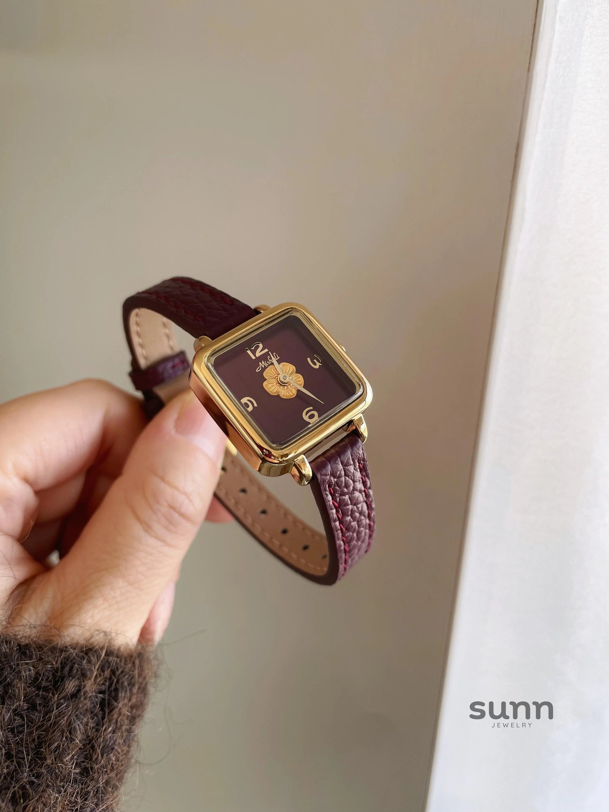 Jenna Vintage Quartz Watch