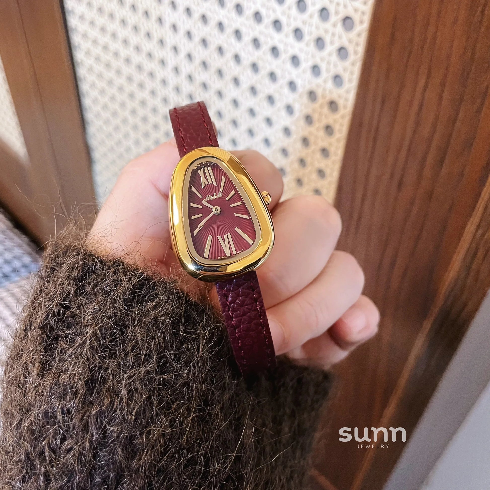 Jenna Vintage Quartz Watch