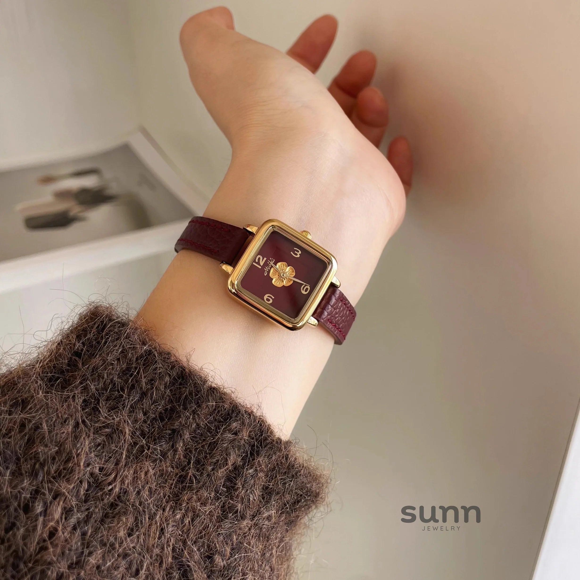 Jenna Vintage Quartz Watch