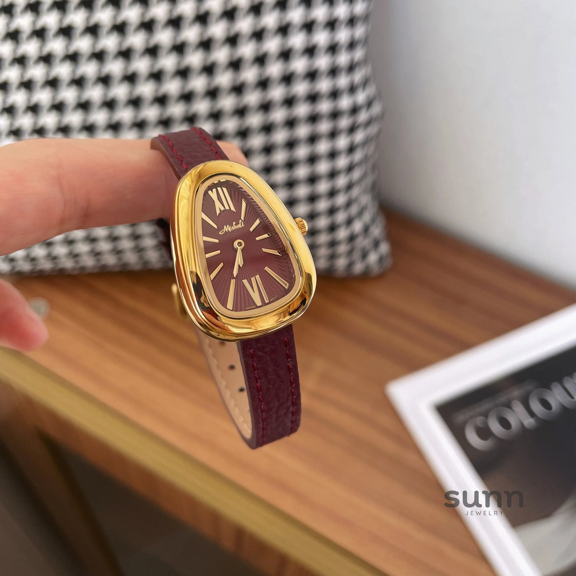 Jenna Vintage Quartz Watch