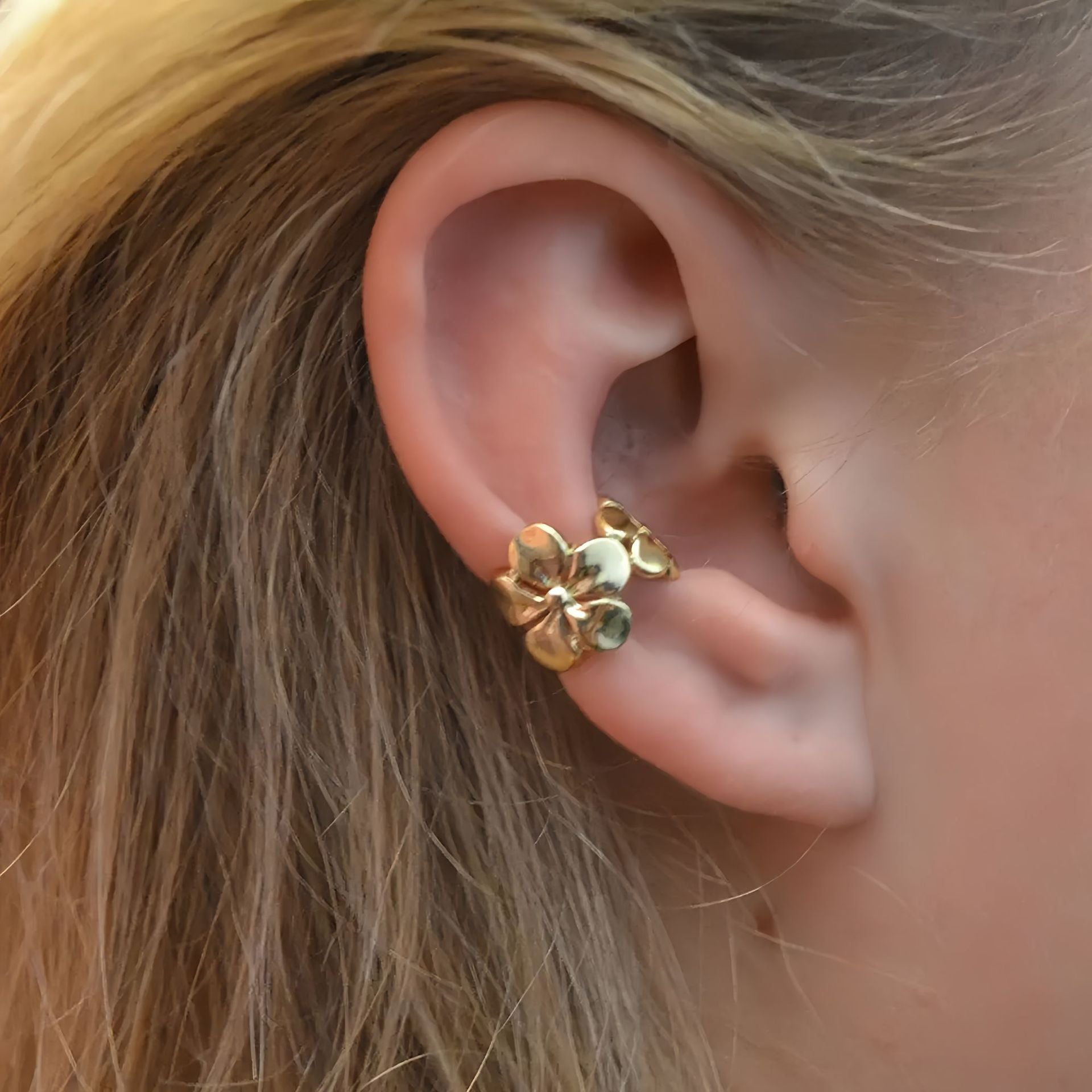 Jentry Floral Ear Cuff [JM1XD8R4]