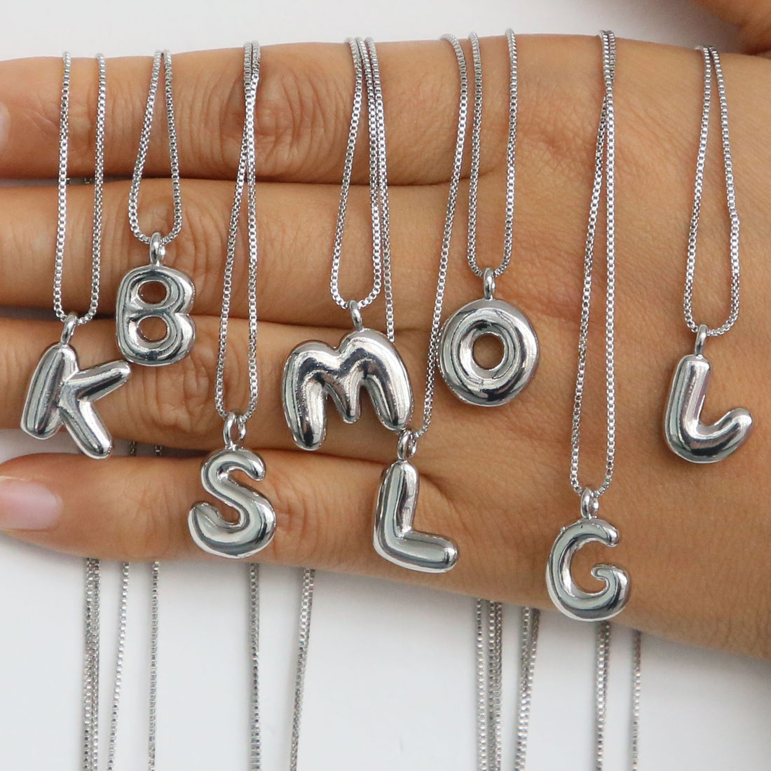 Jesenia Bubble Initial Necklace [6INR65VT]