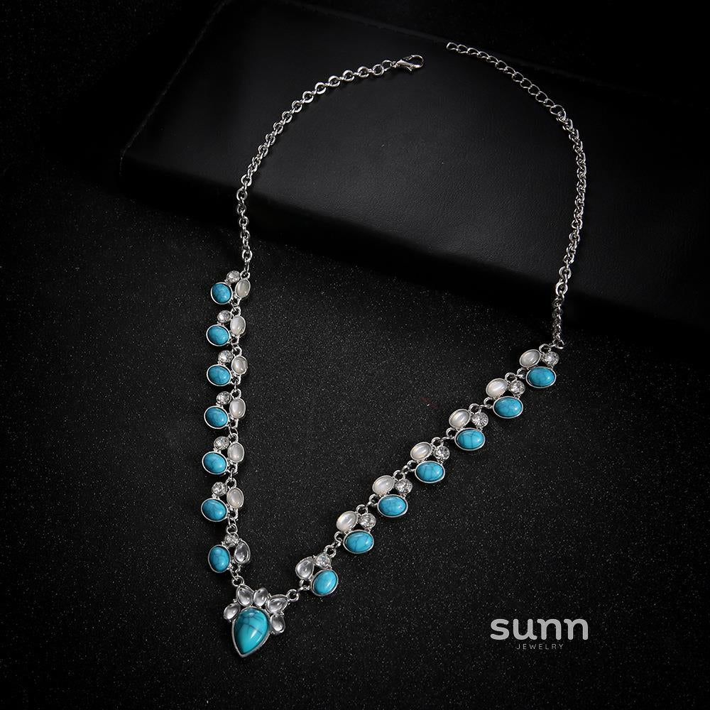 Jesslyn Boho Flower Choker
