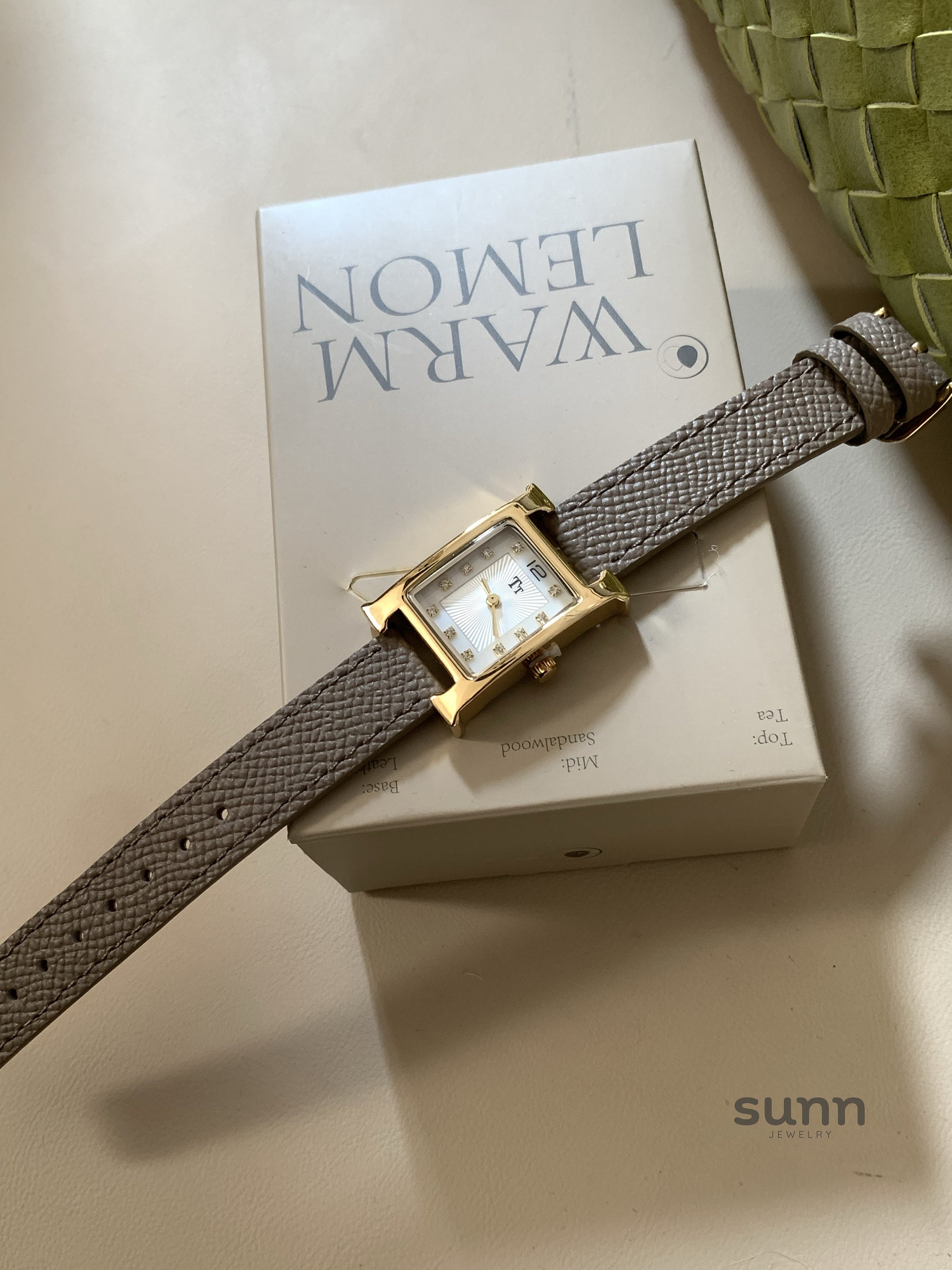 Jesslyn Luxe Square Watch [AVISRCNK]