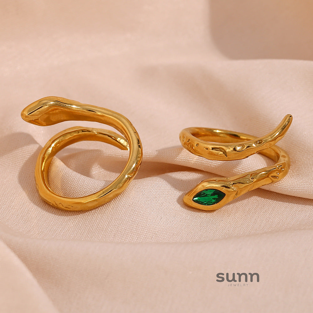 Jesslynn Asymmetrical Snake Ring [S1S5N1HM]