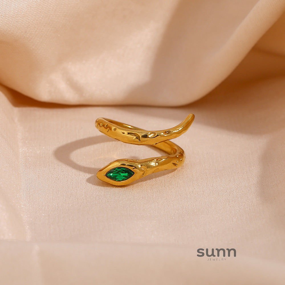 Jesslynn Asymmetrical Snake Ring [C5KAOOWZ]