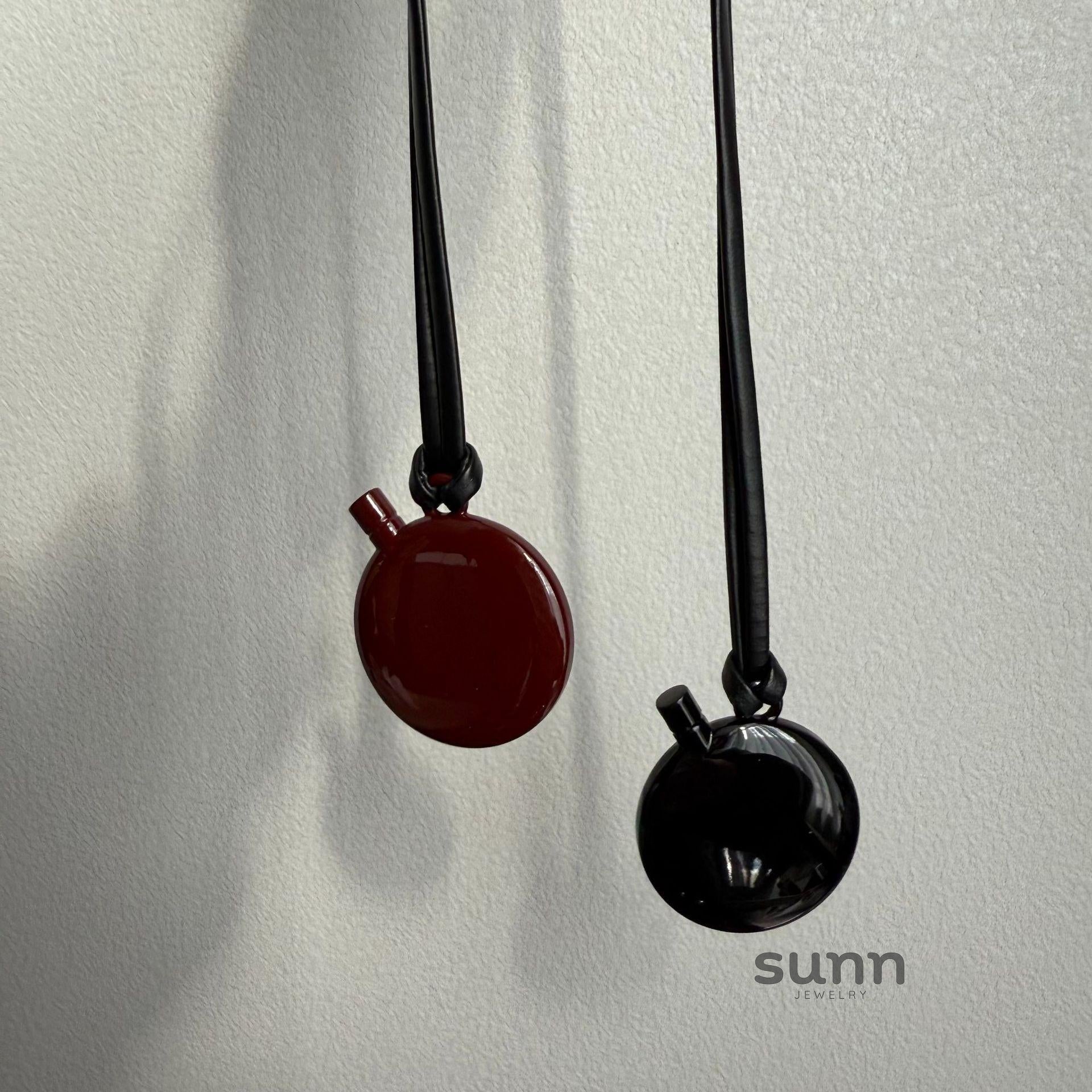 Jewels Scent Bottle Pendant Necklace [EMX68CJQ]