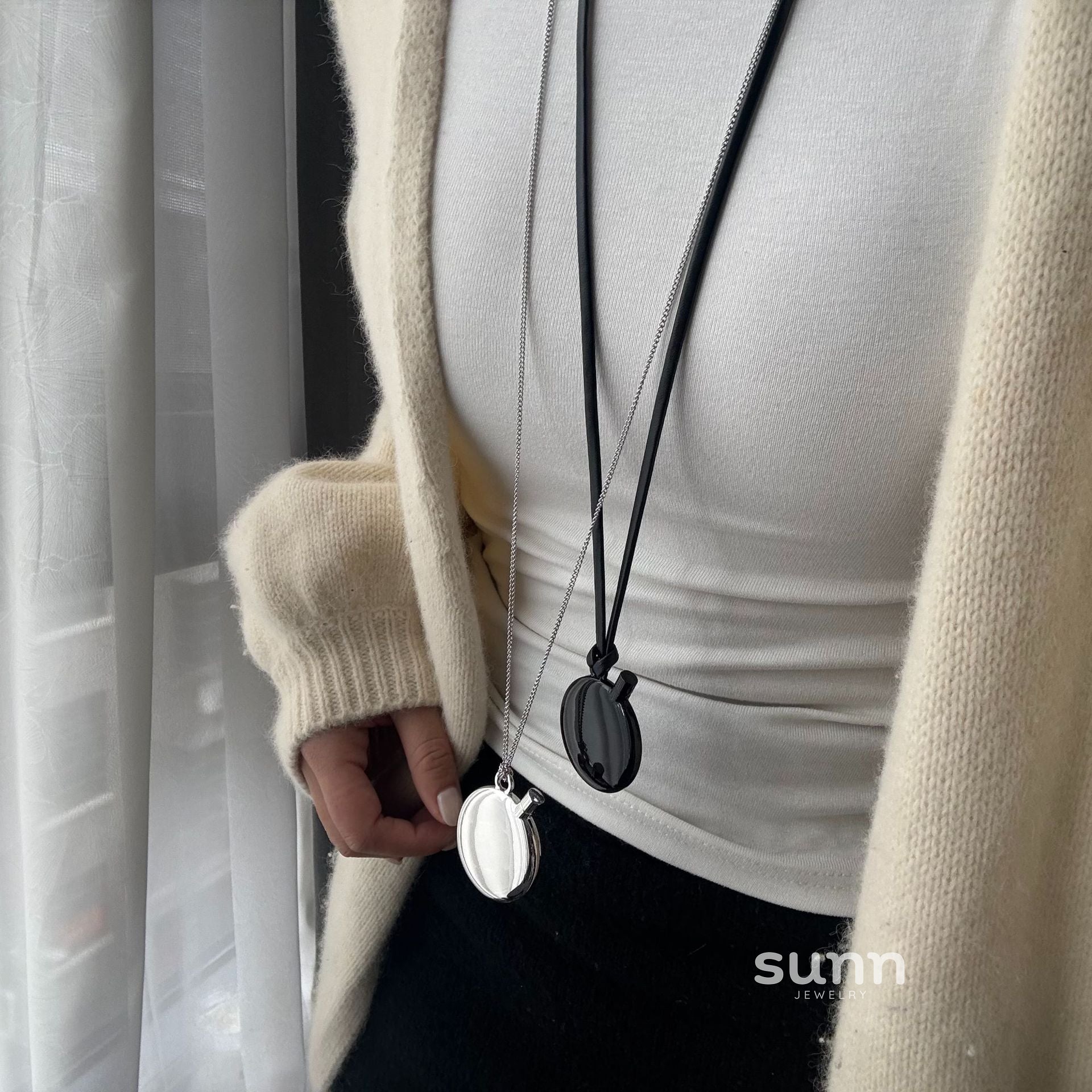 Jewels Scent Bottle Pendant Necklace [DWOFW5T6]