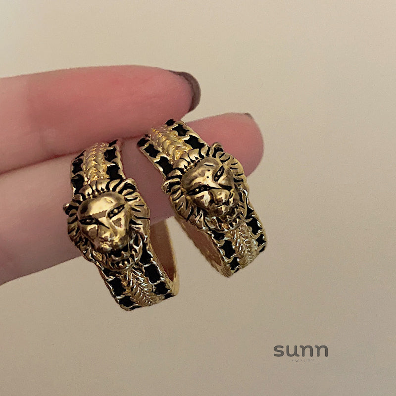 Jianna Baroque Tiger Hoop Earrings [09X62PP2]