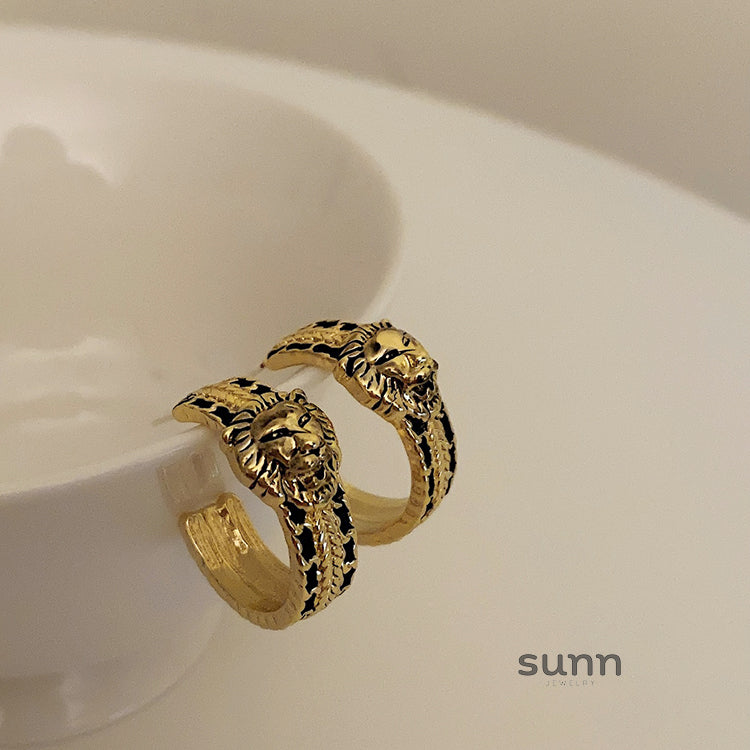 Jianna Baroque Tiger Hoop Earrings [U6WRA2QA]