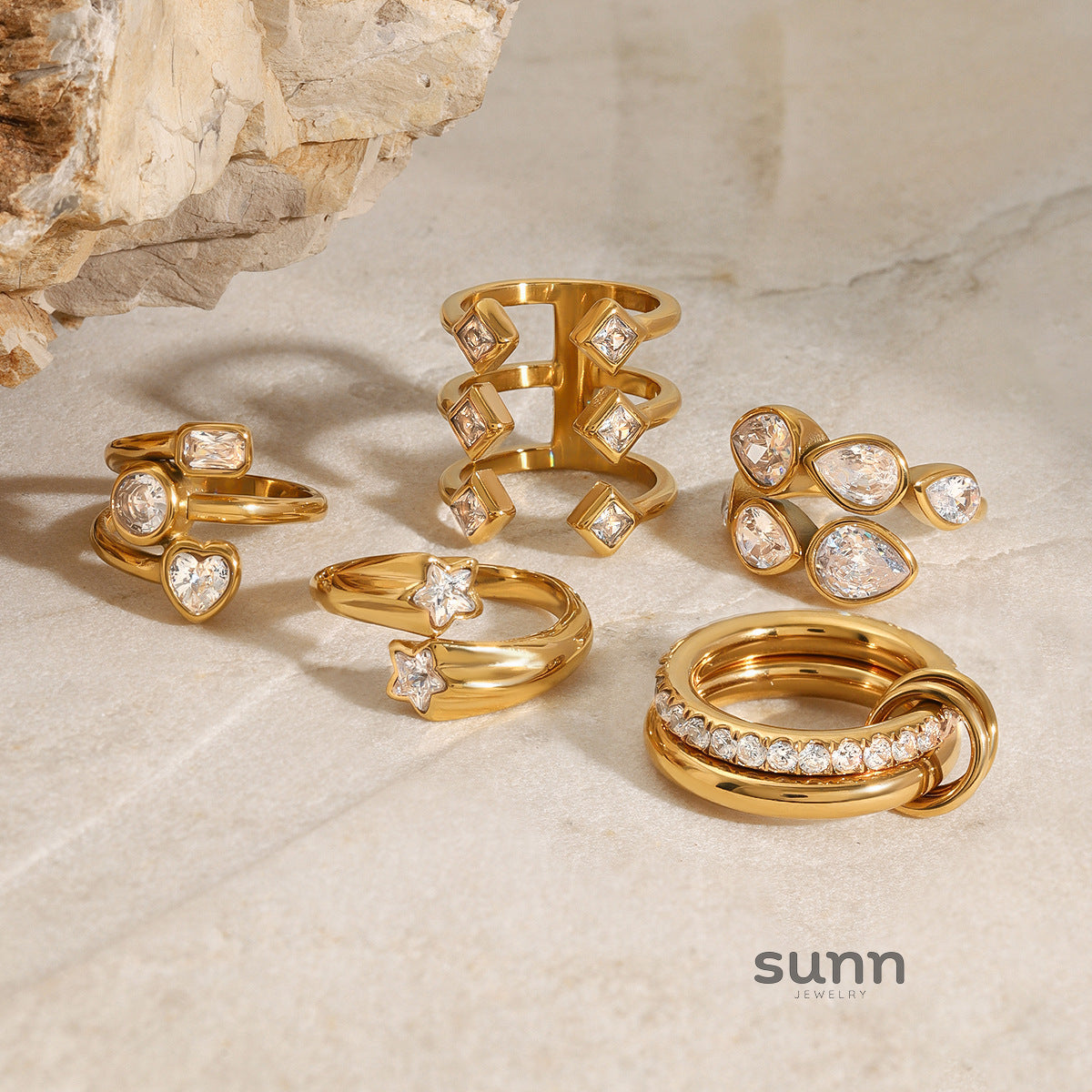 Jianna Zircon Stainless Ring [G0L6JI7X]