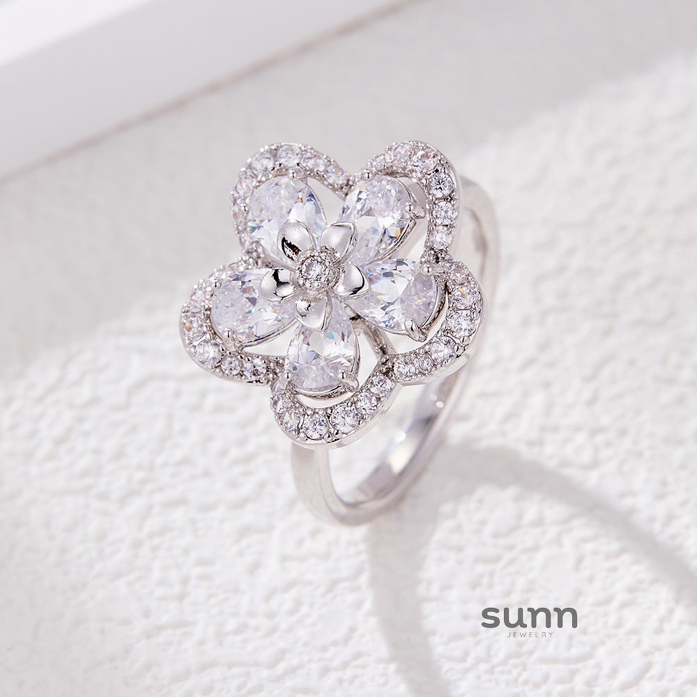 Joana Rotating Bloom Ring [QNWXX4P2]