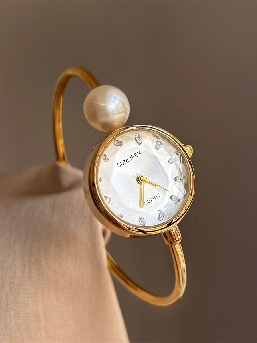 Jocabed Delicate Pearl Watch [K7MR9XCB]