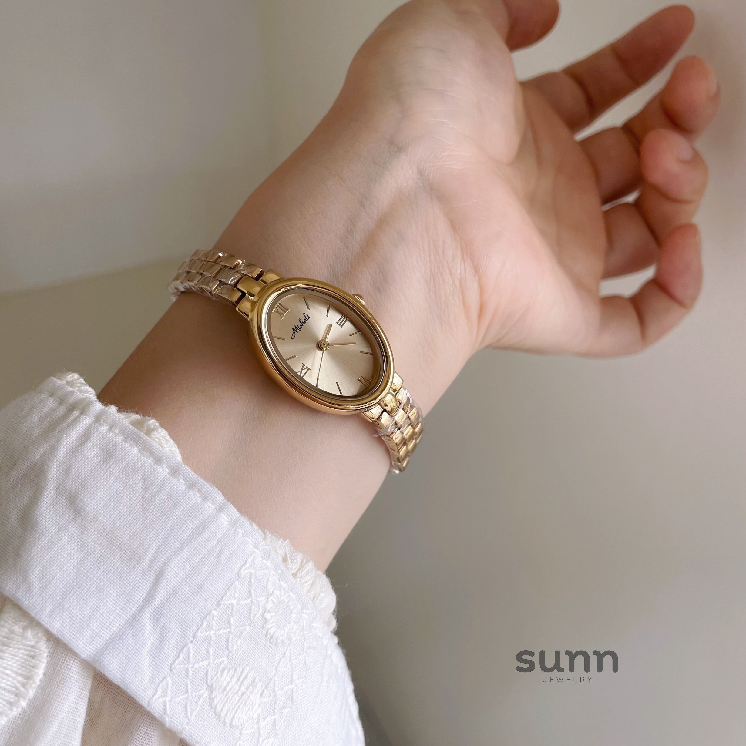 Joella Oval Steel Watch [JYK7SEZX]