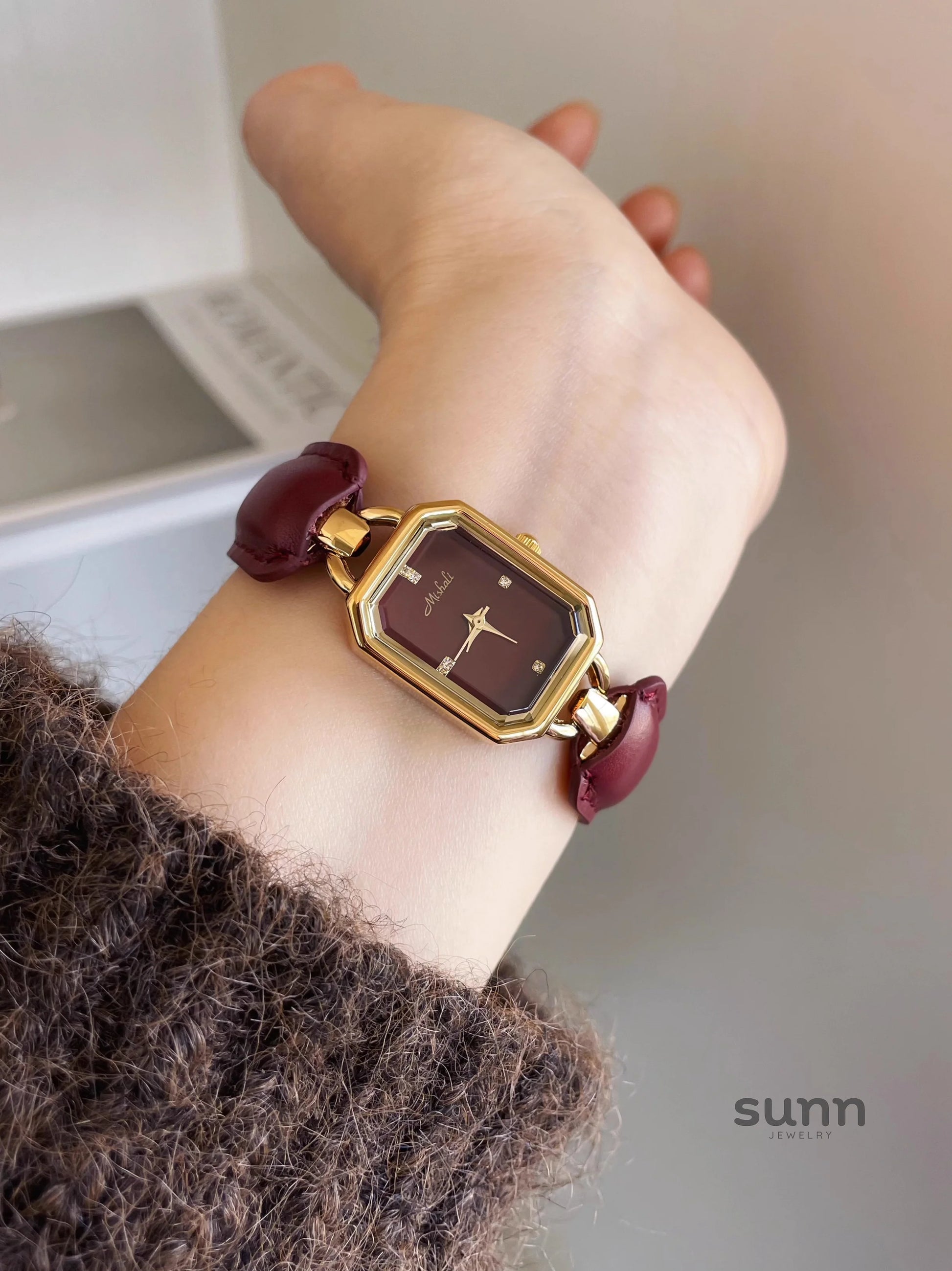 Joelle Luxe Chain Watch