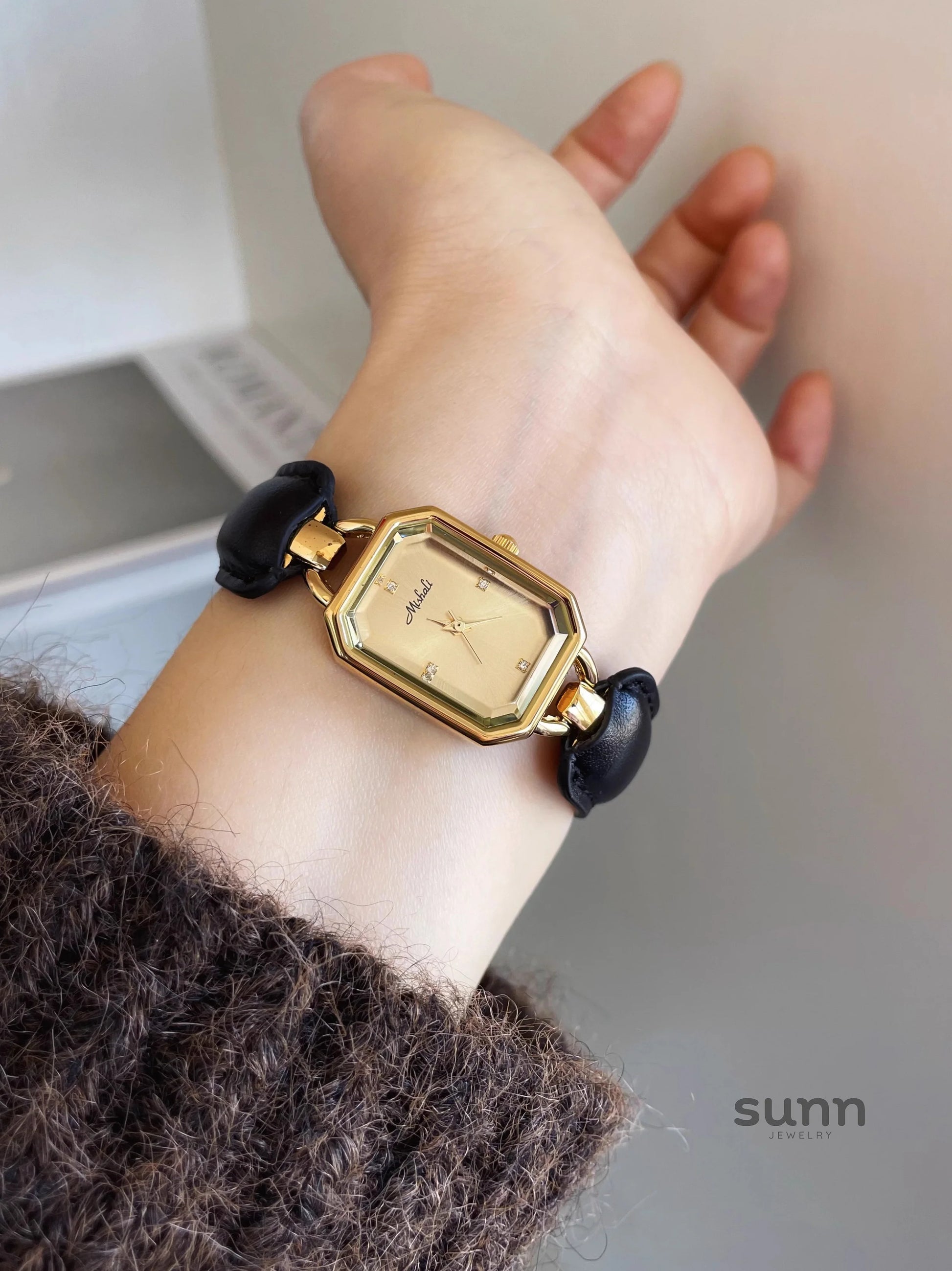 Joelle Luxe Chain Watch
