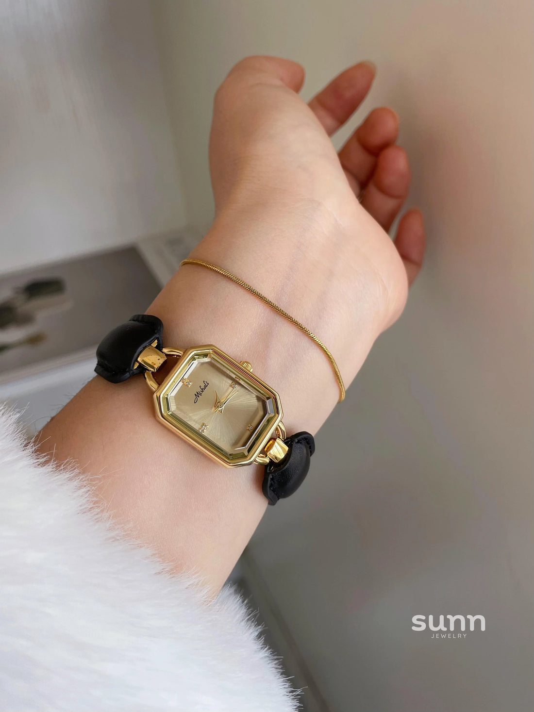 Joelle Luxe Chain Watch