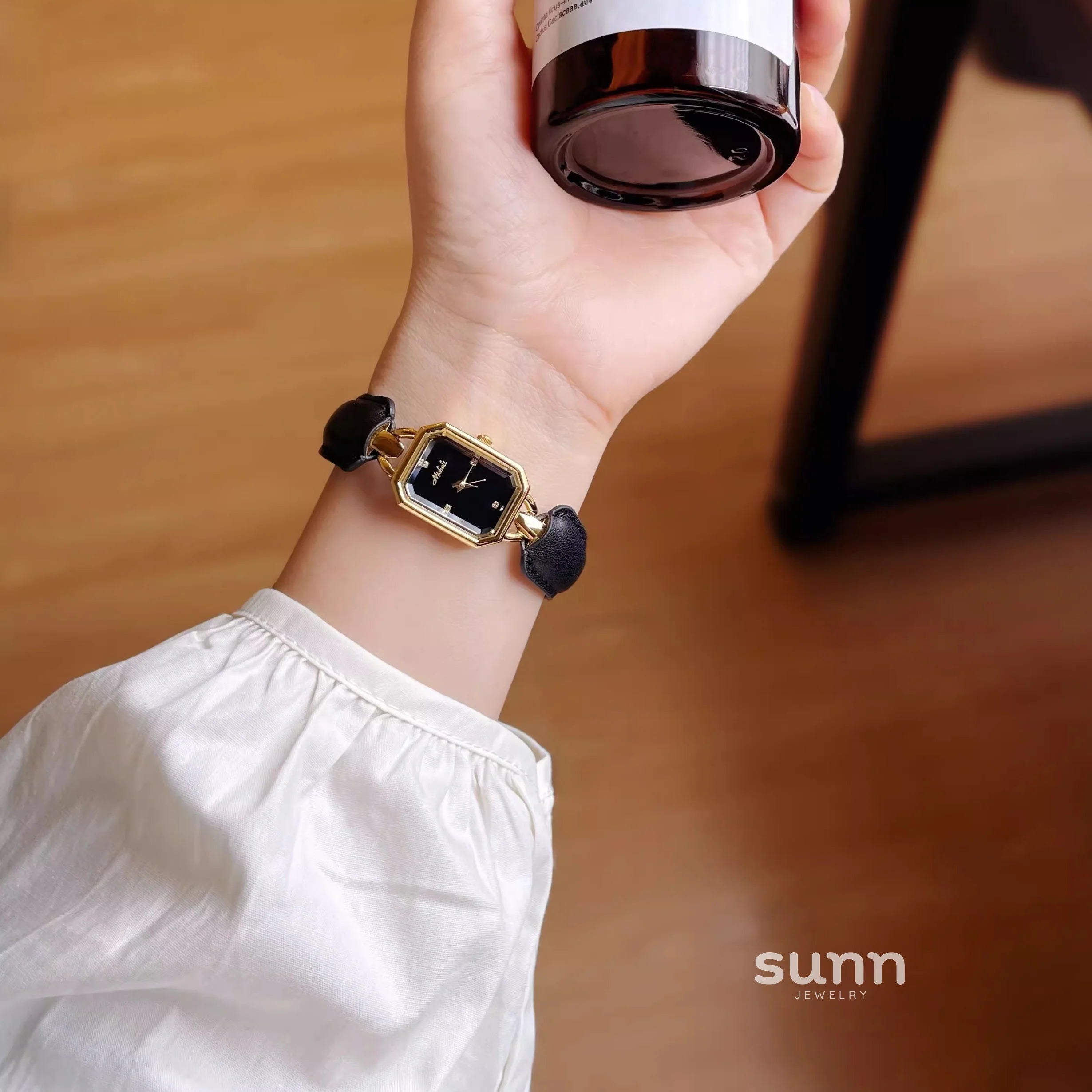Joelle Luxe Chain Watch