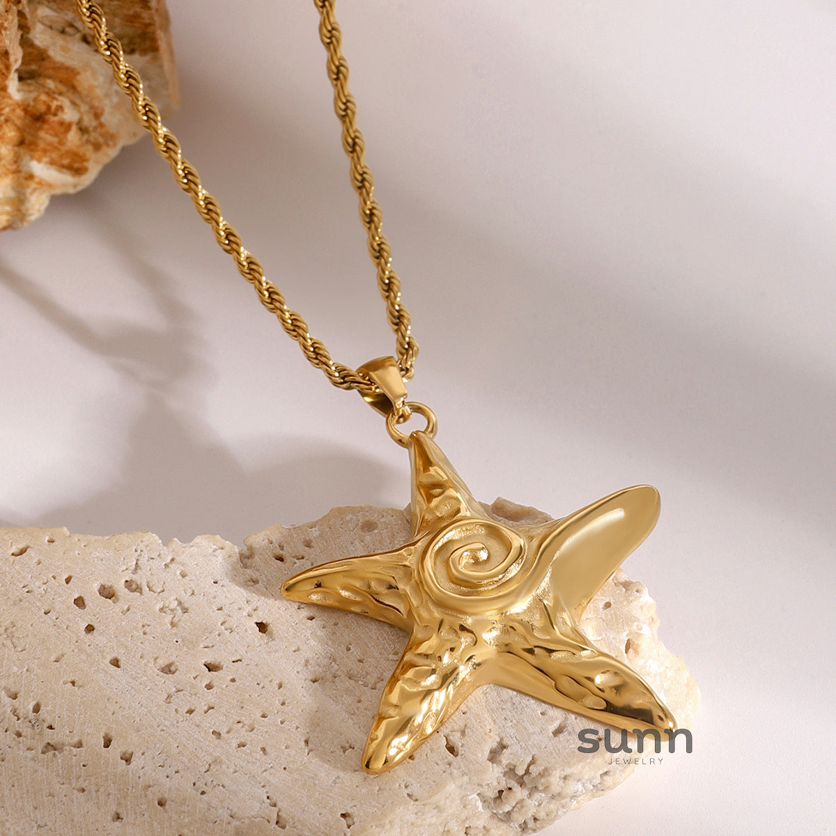 Johannah Starfish Pendant Necklace [JZJPQRZR]