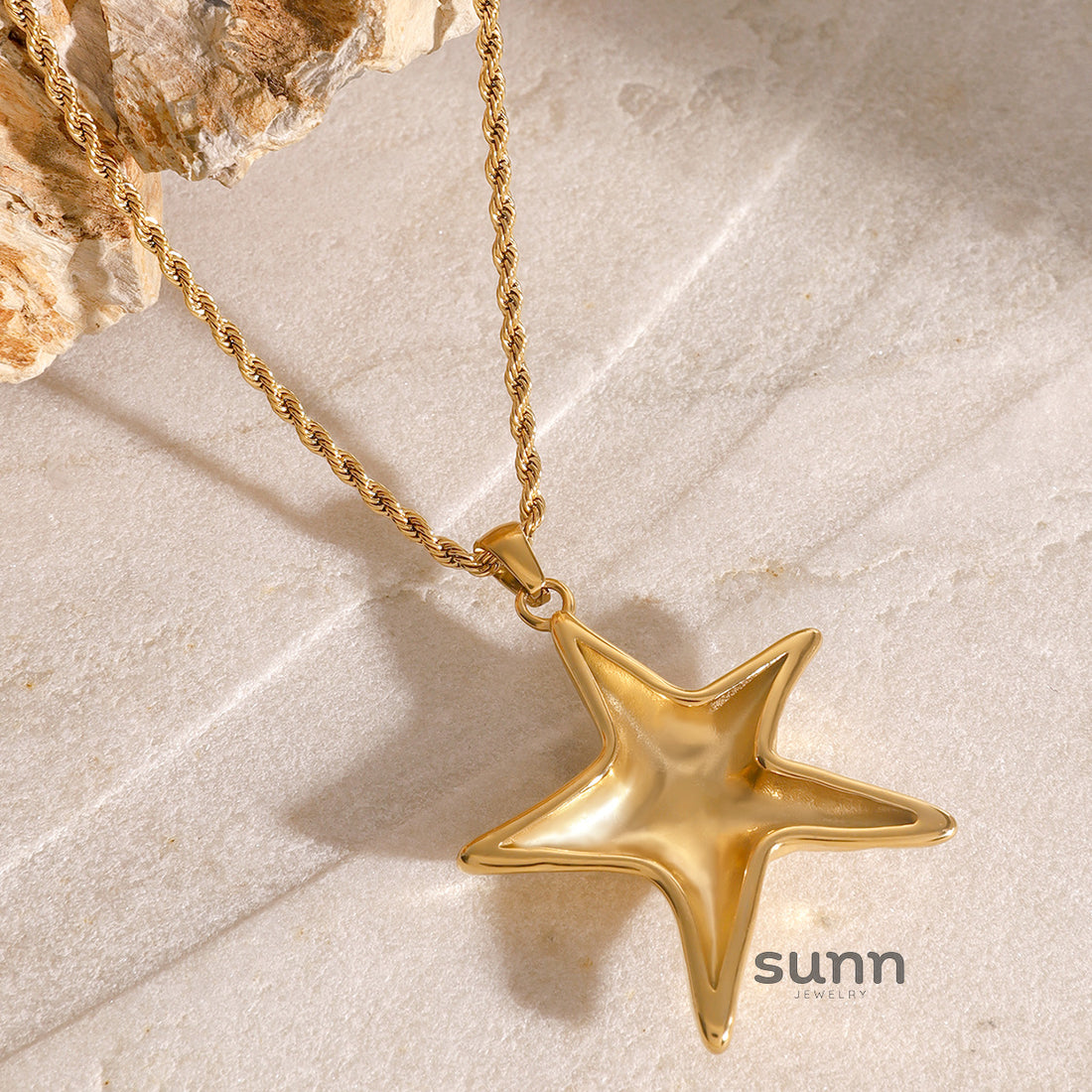 Johannah Starfish Pendant Necklace [WDNFFUS7]