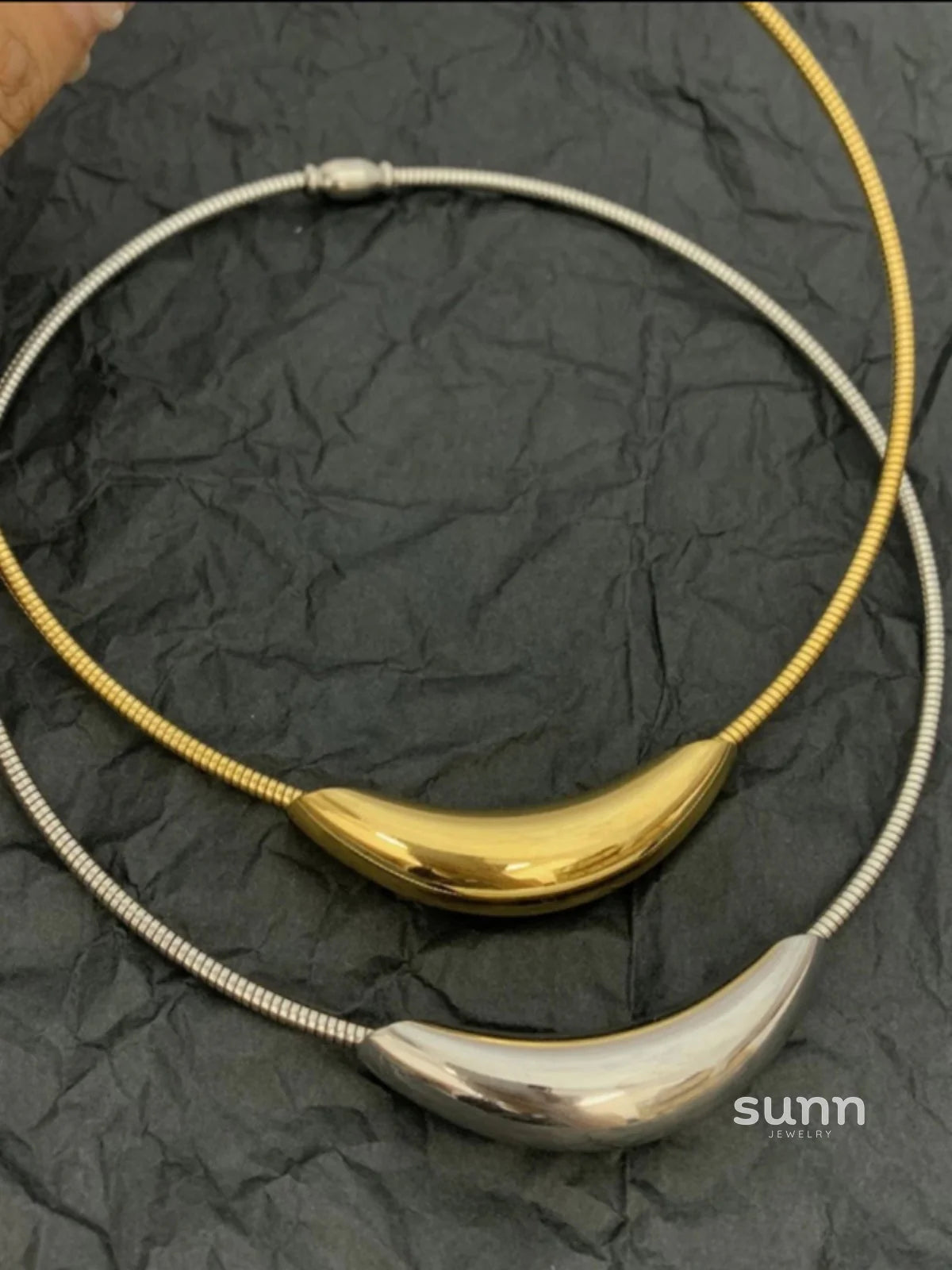 Johnna Sculpted Metal Choker