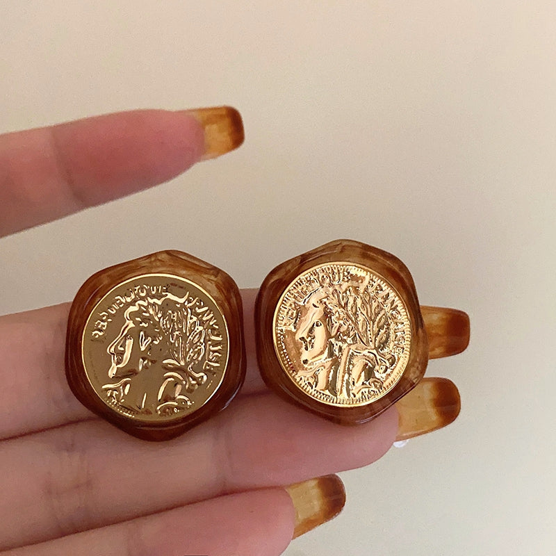Joleen Asymmetric Sculptural Studs [W18FEW2L]