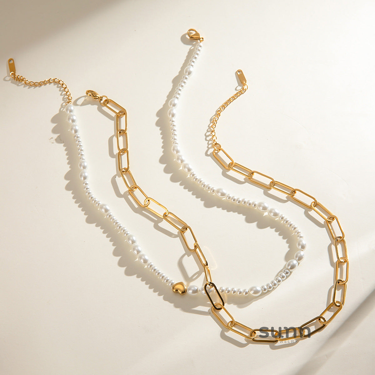 Jonah Geometric Bar Necklace [7CNXJLNU]