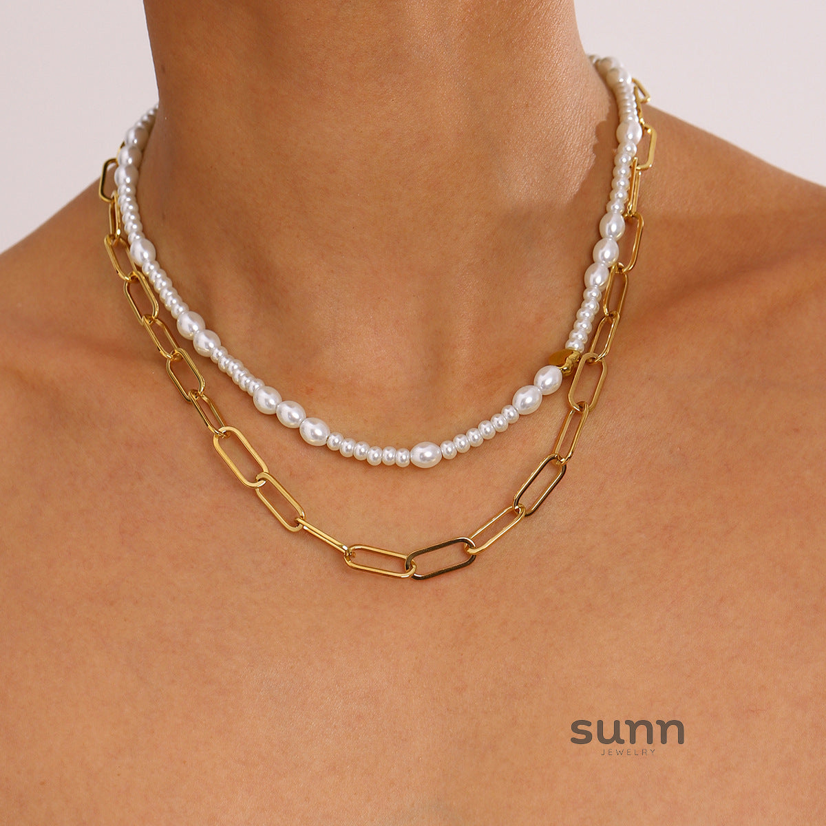 Jonah Geometric Bar Necklace [JH4J4QVD]