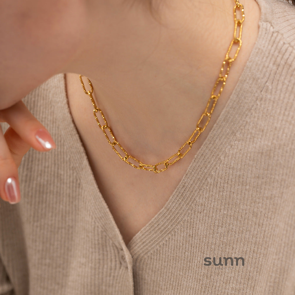 Jonah Geometric Bar Necklace [PZU1OC3I]
