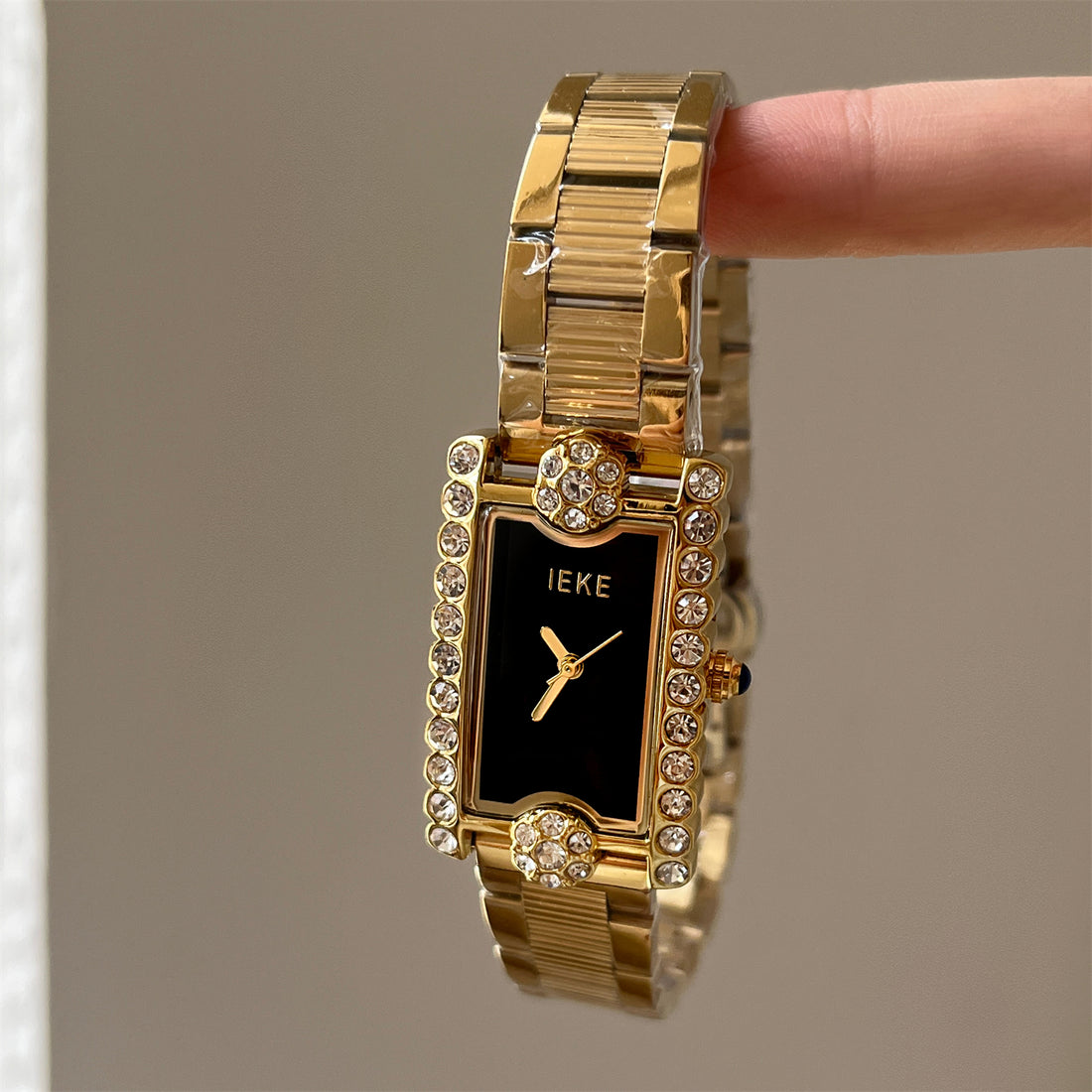 Jordyn Camellia Diamond Watch [8LUR7TLC]
