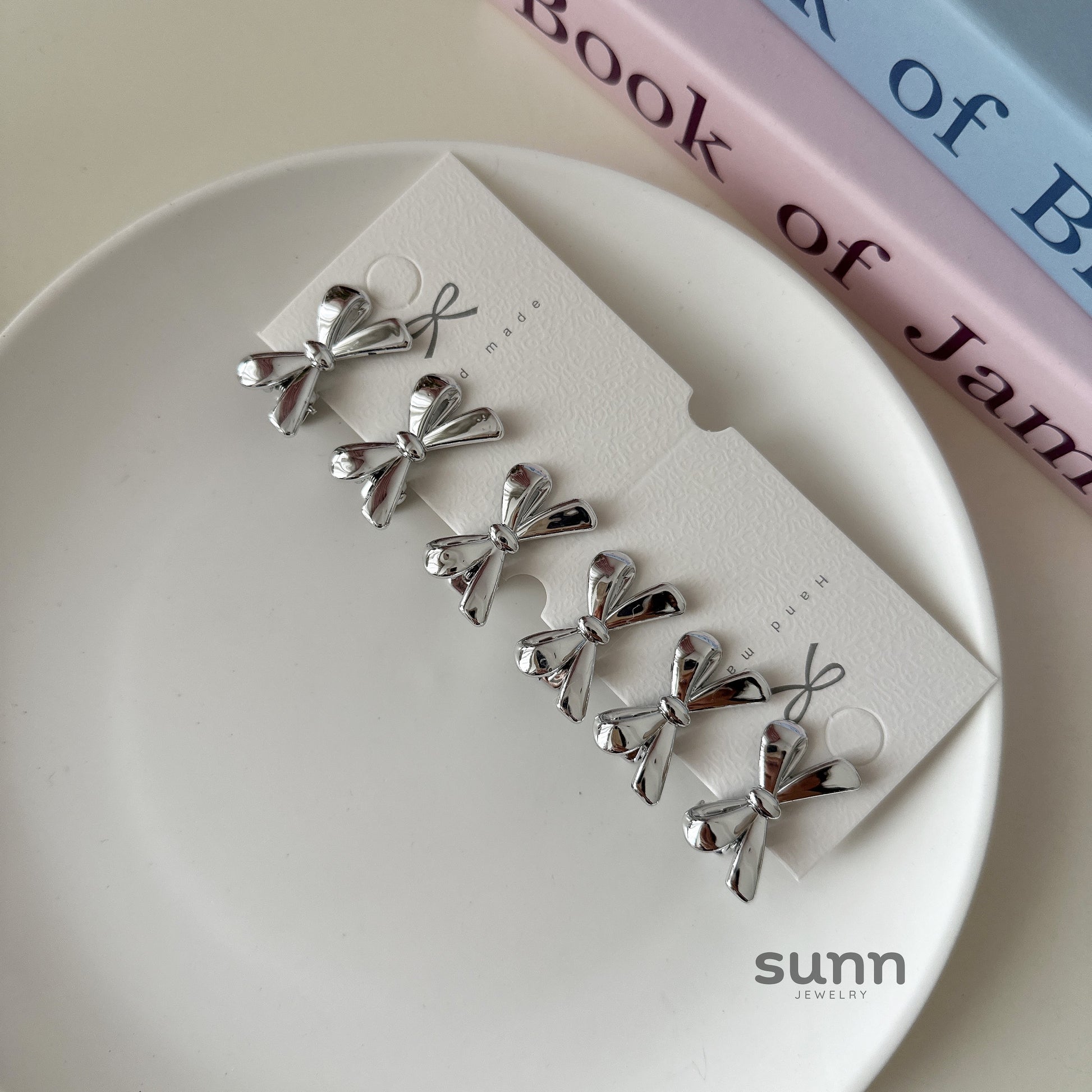 Jordyn Rhinestone Bow Clips [RGX9A9AO]