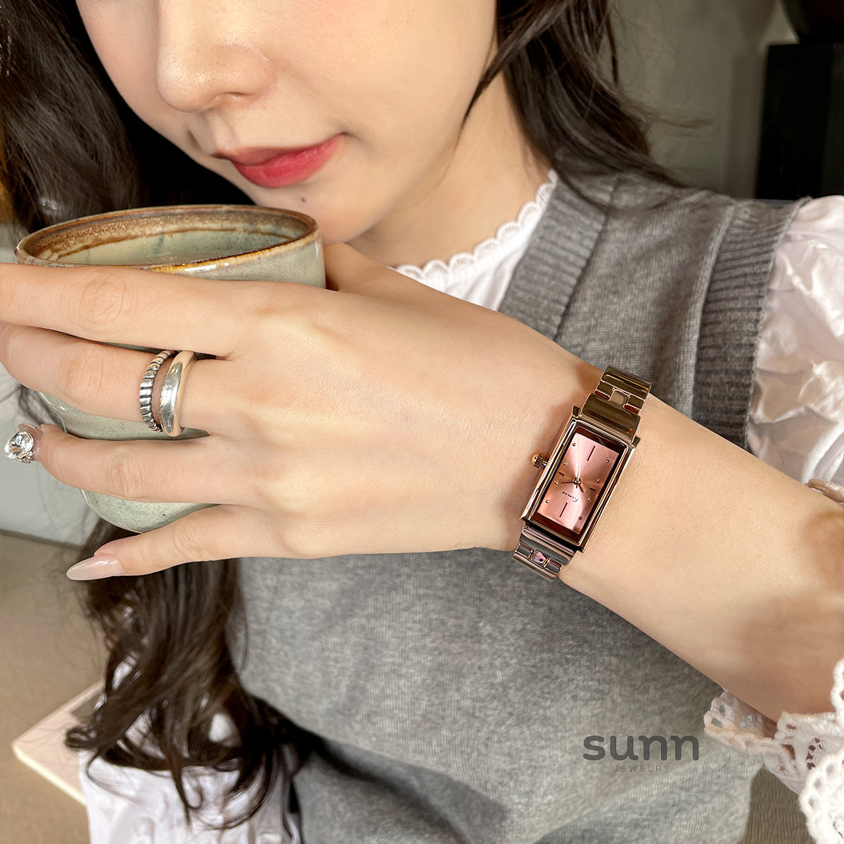 Josette Rectangular Bracelet Watch [ASLMCCNS]