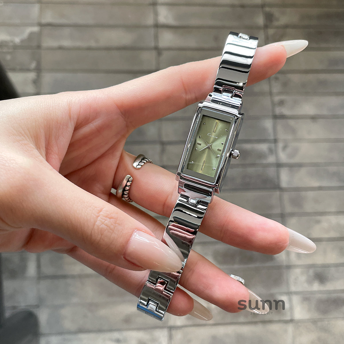 Josette Rectangular Bracelet Watch [QVF0PBHT]