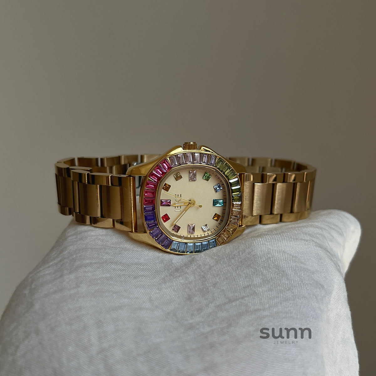 Josey Elegant Crystal Watch [1IPAXIR8]