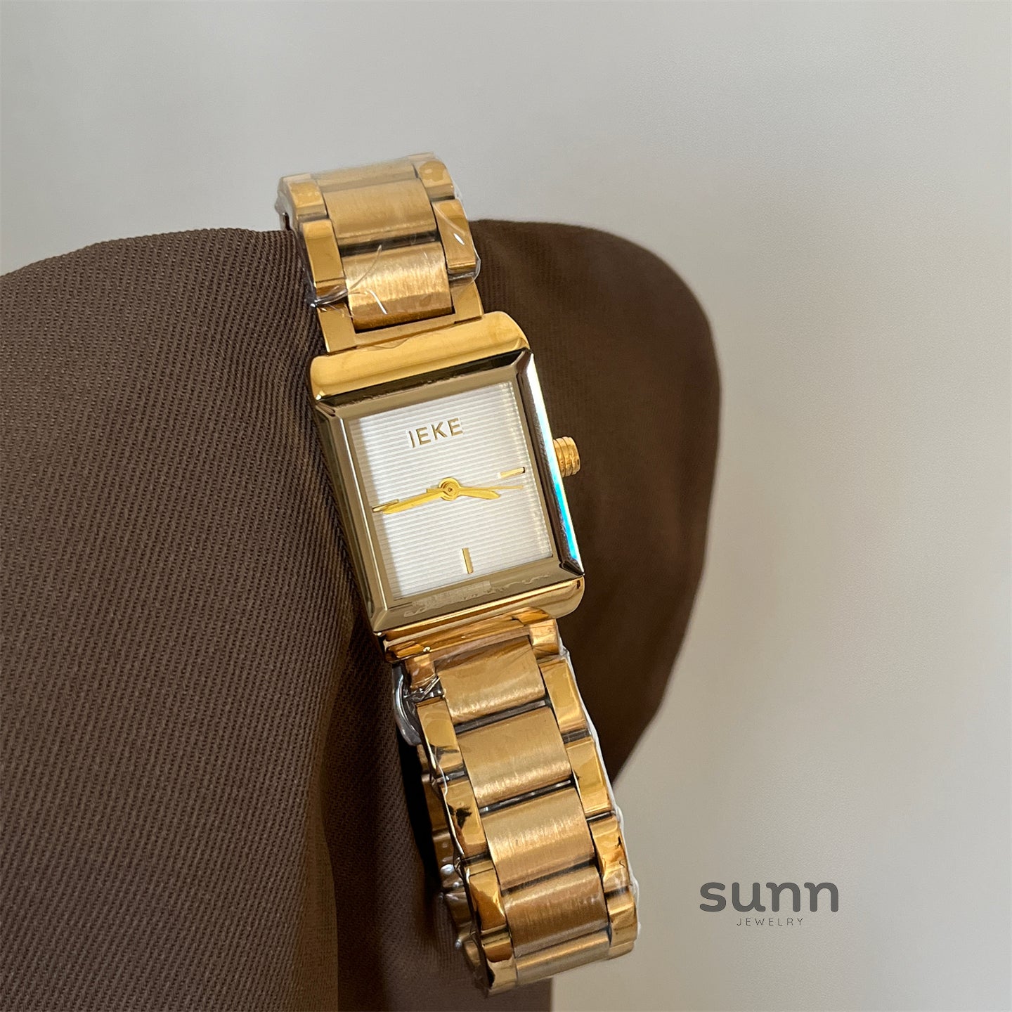 Joshlynn Elegant Square Watch [MA88L8FY]
